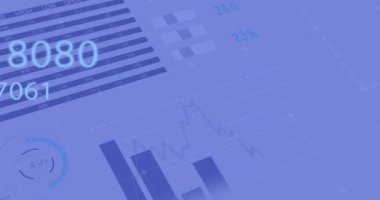 Mavi arkaplandaki grafik ve grafikler üzerinden veri işleme animasyonu. Veri, ağ, dijital arayüz, iş, bağlantı ve iletişim, dijital olarak oluşturulmuş video.