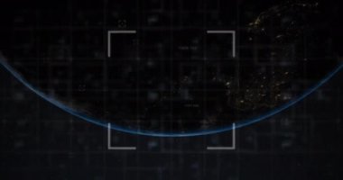 Mavi arka planda dünya üzerinde veri işleme animasyonu. Dijital olarak oluşturulmuş küresel bağlantılar, hesaplama ve veri işleme kavramı.