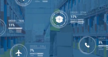 Depoda yürüyen beyaz erkek işçilere ilişkin veri işleme ve medya simgelerinin canlandırılması. Küresel iş ve dijital arayüz kavramı dijital olarak oluşturulmuş video.