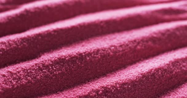 带有肋花纹的结构粉红织物的特写 图像显示了材料的细密编织和毛绒表面 强调它的触觉质量 慢动作 — 图库视频影像