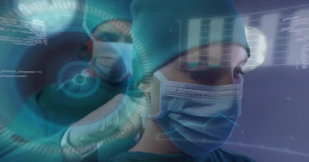Animación Procesamiento Datos Escaneo Alcance Sobre Cirujanos Caucásicos Que Usan — Vídeo de stock