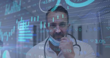 Hastane koridorundaki cerrahi maskeyi steteskop ve veri tablolarıyla indirmek. Tıbbi, analitik, sağlık, profesyonel, dijital, tanı, klinik