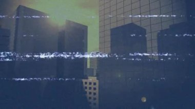 Şehir manzarasına müdahalenin animasyonu. Küresel iş, finans ve dijital arayüz kavramı dijital olarak oluşturulmuş video.