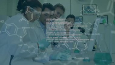 Laboratuvarda çalışan çeşitli bilim adamlarının tıbbi veri işleme ekibinin animasyonu. Tıbbi araştırma ve bilim teknolojisi kavramı