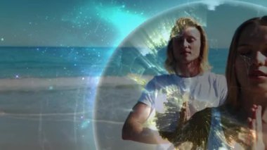 Kafkas kadın arkadaşlarının denize karşı meditasyon yaparak dönen dijital ışıklandırılmış dünyanın animasyonu. Dijital bileşim, çoklu pozlama, küreselleşme, birlikte yoga, egzersiz, zen ve doğa..