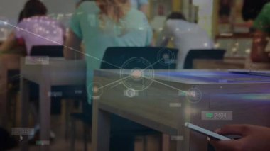 Erkek öğretmenin bir öğrencinin akıllı telefonuna el koyması üzerinden bağlantı ağının animasyonu. Eğitim teknolojisi kavramı