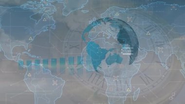 Beyaz zemin üzerinde hareket eden saat üzerinde dünya haritası ve küresinin animasyonu. Küresel teknoloji, bilgisayar ve dijital arayüz kavramı dijital olarak oluşturulmuş video.