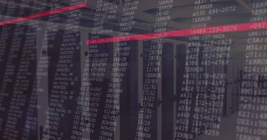 Sunucu rafları ile veri merkezi içinde terminal metin renklendirme hatası mesajları gösteriliyor. Teknoloji, siber güvenlik, veri yönetimi, sanayi, dijital, siber tehdit, bilgi