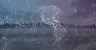 Sisli rıhtım şehrinde parlayan düğümler ve çizgilerle Amerika 'nın yüzen holografik noktalı haritası. Futuristik, teknoloji, dijital, ağ, veri, soyut, yenilik