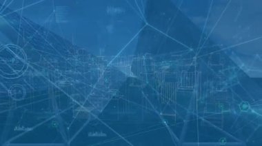 İnşaat alanındaki bağlantı ağının animasyonu. Küresel bağlantılar veri işleme ve dijital arayüz konsepti dijital olarak oluşturulmuş video.