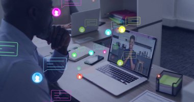 Üst sınıfların bilgisayar ve yüzen baloncuklarla ofis toplantısına katılmasını izlemek, kopyalama alanı. Profesyonel, işbirliği, dijital, modern, çalışma alanı, iletişim, işyeri