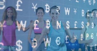 Şeffaf para şebekesi üzerinden zindeliği arttırmak için kolları ve dizleri hareket ettiren bir eğitmen. Spor, egzersiz, güç, denge, grup, sağlık