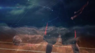 Erkek basketbolcu protez bıçakla hareket ediyor top yuvarlanırken örgü hazırlanıyor. Sporcu, yenilik, teknoloji, fütürizm, hareket, güçlendirme, dijital