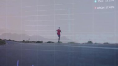 Kamera asfalt üzerinde çalışan, fitness performans çizelgeleri takip hızında azalan bir koşucu üzerinde çalışıyor. Sporcu, dayanıklılık, açık hava, veri görselleştirme, hareket, sağlık, spor bilimi