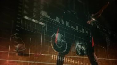 Oyuncu ağırlık değiştiriyor ve top sürerek HUD teknolojisini çalıştırıyor, smaç için daire haritasıyla sıçrıyor. Atletizm, yenilik, dijital, gelecekçi, hareket, spor, performans