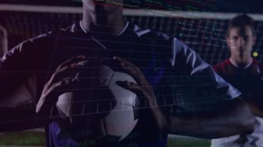 Üç boyutlu ızgarayı başlatan ve spor analitiği için animasyon ölçümlerini başlatan ileri tutucu futbol topu. Sporcular, spor analizleri, dijital görselleştirme, performans ölçümleri, yarışma, gece oyunu, stadyum ışıklandırması