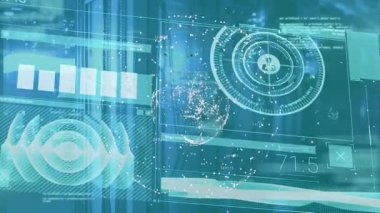 Dijital ekranda dönen bağlantılardan oluşan dünyanın animasyonu. küresel ağ, bağlantılar, veri ve teknoloji konsepti dijital olarak oluşturulmuş video.