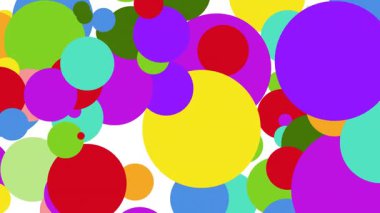 Yeşil arka planda çok renkli noktaların bileşimi. Sevgililer Günü kutlaması ve aşk konsepti.