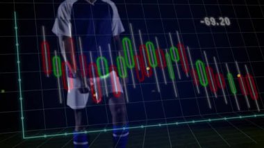 Futbolcu adım atıyor ve ayak sallıyor, finans grafiği olarak topu itiyor ve senkronize olarak değerleri canlandırıyor. Sporcu, spor, hareket, teknoloji, veri, görselleştirme, fitness