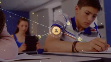 Bağlantı ağı ağ bağlantıları üzerinden simgelerle bağlantı ağının animasyonu. Küresel ağ ve eğitim kavramı.