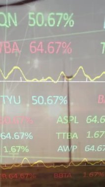 Borsa veri işleme ve dönen yel değirmenlerine karşı bağlantı ağının animasyonu. Küresel ekonomi ve yenilenebilir enerji teknolojisi kavramı
