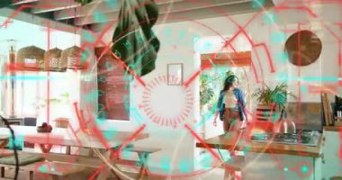 AR HUD mutfağı tarıyor. Önde gelen çiftleri gezdiriyor. Işıkları kontrol ediyor, telefonları yakalıyor. Teknoloji, iç mekan, yaşam tarzı, modern, etkileşim, yenilik, sıcak