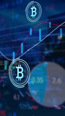 Sanal para simgelerinin çoklu grafikler üzerinde animasyonu ve alım satım tahtasına karşı değişen rakamlar. Dijital olarak üretilmiş, hologram, illüstrasyon, rapor, iş dünyası, borsa, kripto para birimi, teknoloji.