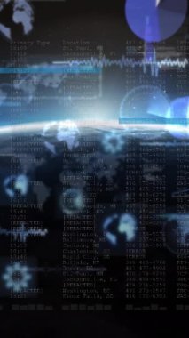 Ekranda veri işleme ve dünya üzerinde tarama yapan dürbünlerle istatistiklerin animasyonu. veri işleme ve dijital arayüz kavramı dijital olarak oluşturulmuş video.