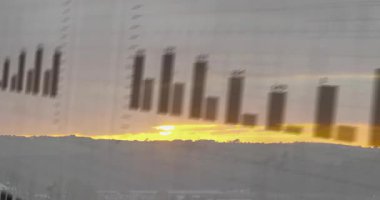 Güneşin doğuşu başlangıç çizelgesi tepelerin üzerinde beliriyor, çubuklar dönerek veri döngülerini görselleştiriyor. Özet, veri görselleştirme, gündoğumu, analitik, ilerleme, teknoloji, modern