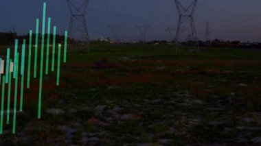 Güç kulelerinin üzerinde büyüyen, kayan ve döngü renkleri oluşturan alacakaranlık alanı dalga şeklini görselleştiriyor. Soyut, dijital, teknoloji, gelecek, hareket, enerji, manzara