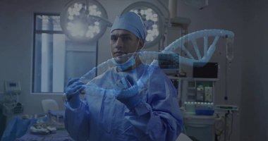 Holografik DNA modeliyle mavi önlük giyen İspanyol bir cerrah. Tıbbi, sağlık, yenilik, araştırma, fütüristik, klinik, kesinlik