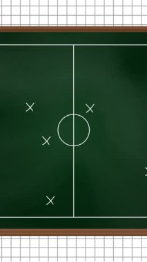 Yeşil tahta üzerine çizilmiş futbol oyunu stratejisinin animasyonu kare çizgili kağıdın arka planına karşı. Spor turnuvası ve yarışma konsepti