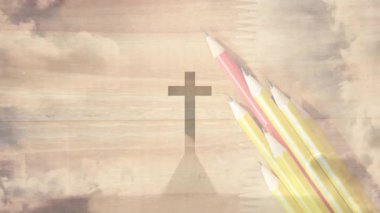 Sağdan sola doğru kayan renkli kalemler çaprazlama yaklaşırken bulutlar yoğunlaşıyor. Minimalist, soyut, sembolizm, dinginlik, ilham, doku, kompozisyon