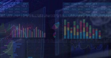 Veri panelleri ve çubuk ve satır grafikleriyle yazılım arayüzünde koyu temalı gösterge paneli gösteriliyor. Teknoloji, analitik, veri görselleştirme, finans, dijital arayüz, bilgi, iş zekası