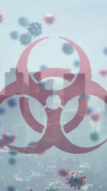 Şehirdeki biyolojik tehlike ve virüs hücrelerinin canlandırılması. Koronavirüs covid 19 salgını sırasında küresel sağlık, ilaç ve ekonomi kavramı dijital olarak üretilen video.