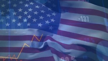 Yarı şeffaf Amerikan bayrağı açan grafikler yükselen çubuklar% 21.61 oranında veri gösteriyor. Vatanseverlik, finans, analitik, veri görselleştirme, dijital ortam, mali büyüme, ekonomik eğilimler