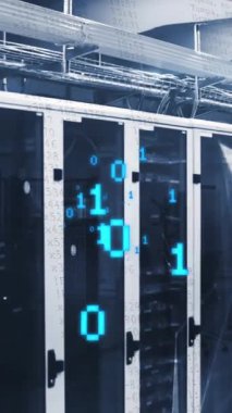 Bilgisayar sunucu odasına karşı veri işleme, ikili kodlama ve pleksus ağlarının animasyonu. Bilgisayar arayüzü ve iş veri depolama teknolojisi kavramı