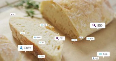 Ekmek dilimlerinin yer aldığı açılış sahnesi. Bağlantı gösteren ağlara yükselen veri simgeleri üretiyor. Sanatçı, köylü, doğal, dijital, bağlantı, teknoloji, modern