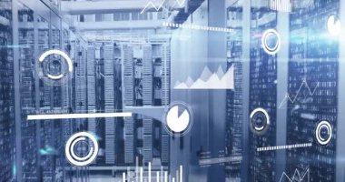 Örtüler göründüğünde, raflar koridor hizasında veri çubuklarını gösterirken, izleme için nabız çizelgeleri oluştururken. Teknoloji, siber güvenlik, veri analizleri, dijital altyapı, yenilik, ağ, kontrol paneli