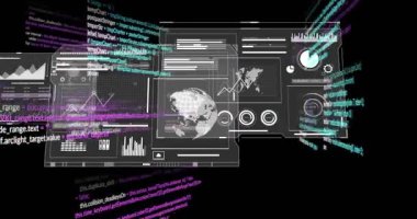 Kod akımları kayboluyor, yörüngede kayan paneller, analiz için metne dönüşüyor. Siber güvenlik, veri görselleştirme, dijital arayüz, fütüristik, analitik, yüksek teknoloji, hareket grafikleri