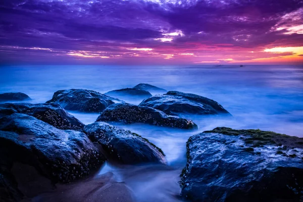 Beautiful Sunrise Beach Long Exposure Moving Elements Sunrise Wave Photography — Stock Photo, Image