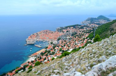 Eski Şehir (Eski Liman) İmparatorluk Kalesi Dubrovnik 'in (Hırvatistan) minyatür (Tilt Shift) Efektiyle Havadan (Panoramik) görüntüsü