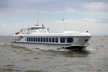 Kaunas 'tan Nida' ya kadar hidrofoils 