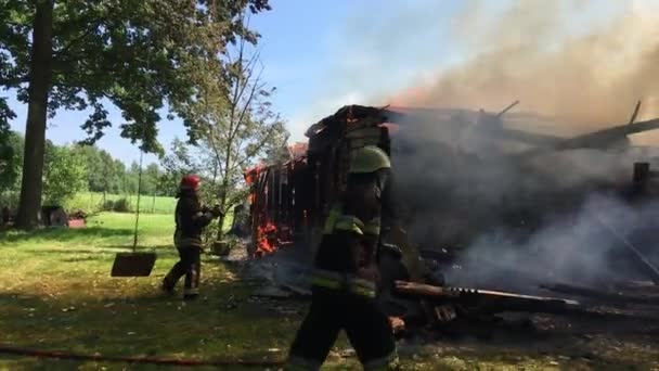 Feuer Brennendes Landwirtschaftliches Gebäude Bezirk Kedainiai 2017 — Stockvideo