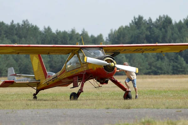 Avião Wilga 35A Aeroporto Pociunu Lituânia — Fotografia de Stock