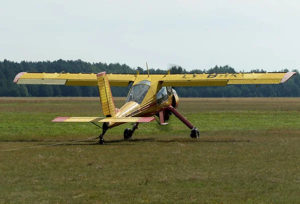 Wilga 35A Uçağı Pociunu Havaalanı Litvanya — Stok fotoğraf