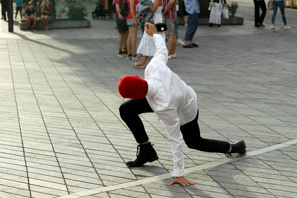 Solo Dancer Street Protest Dance Colors Historical Flag Belarus Support — Stock Photo, Image