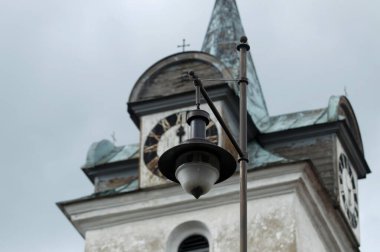 Kuldiga Eski Kasabası, Letonya 'da geleneksel sokak lambası