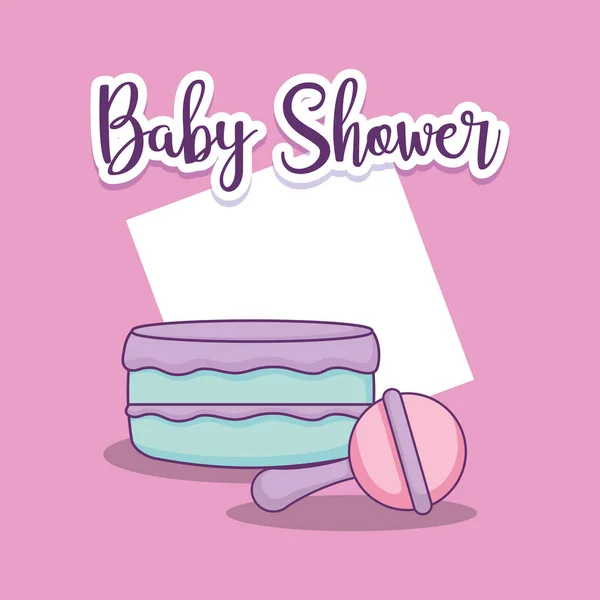 Tarjeta de ducha de bebé con pastel y maraca — Archivo Imágenes Vectoriales
