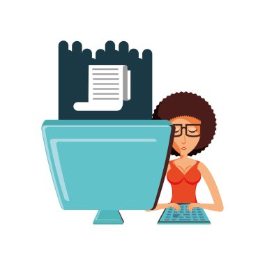 Masaüstü bilgisayar ve kağıt giriş kadınla